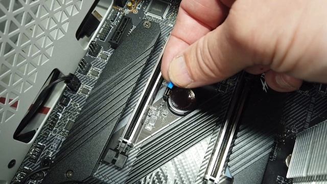 Gamer PC über Ebay Kleinanzeigen für viel Geld gekauft und startet nicht ? Was tun? ? смотреть онлайн