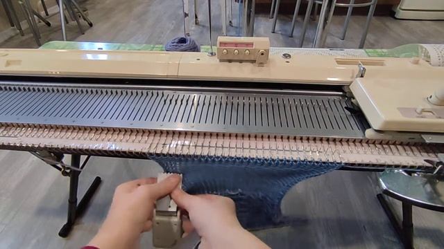 Вязальная машина Бразер Brother kh 260, слип, тук- тест работы смотреть онлайн