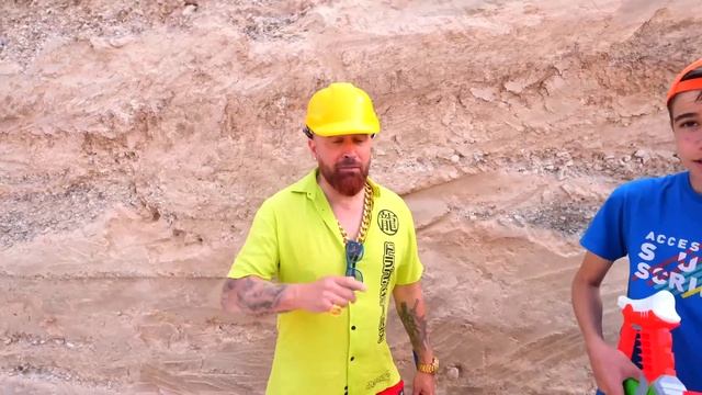 Кто Первый Выберется из ЯМЫ, Получит 1000$ ! смотреть онлайн