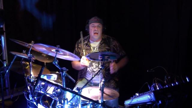 What I Am by Edie Brickell - Drum Cover (Modified Alesis/Laurin Drums/Zildjian Hybrid) смотреть онлайн