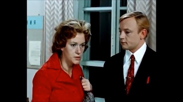 Ученики 10А класса поздравляют учителей школы 1359 с 8 марта