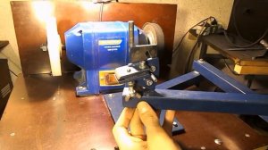 Приспособление для заточки ножниц #самоделка #своими #руками