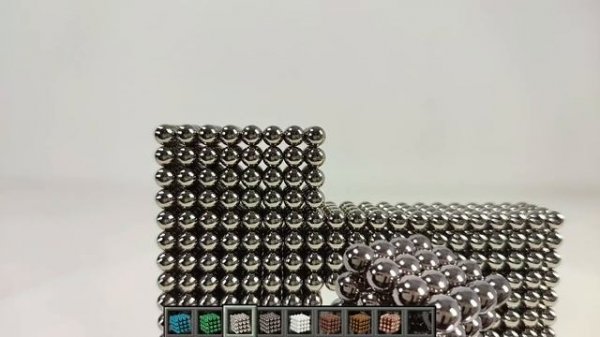 Steve builds a Minecraft Village with me | Magnetic Games