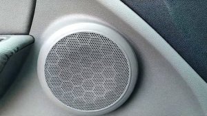 Renault Megane 3 2010г.в.уневерсал,караван,как разобрать переднюю дверь,снять карту двери,стекло.