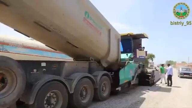 Работы по реконструкции дороги ведущей из г.Шали в с.Новые-Атаги продолжаются активными темпами. смотреть онлайн