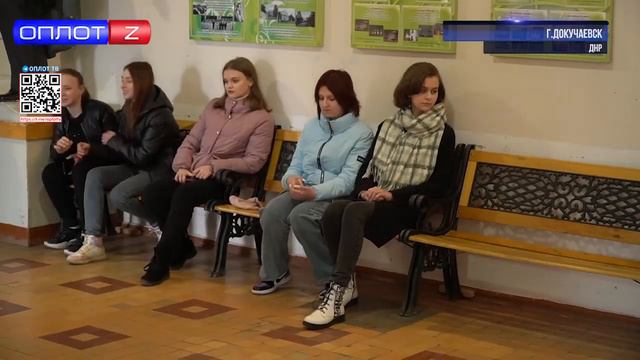 Школьники Докучаевска подали документы на получение российского паспорта смотреть онлайн