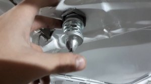 Одна из причин почему не отскакивает капот при открывании на ВАЗ 2114