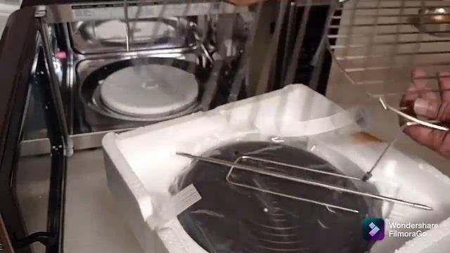 Lg 28L Convection & Charcoal Microwave oven Un Boxing смотреть онлайн