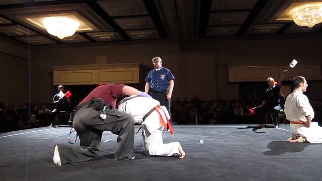 Gold Cup 2011 - Robert Angers vs Michael Phillips смотреть онлайн