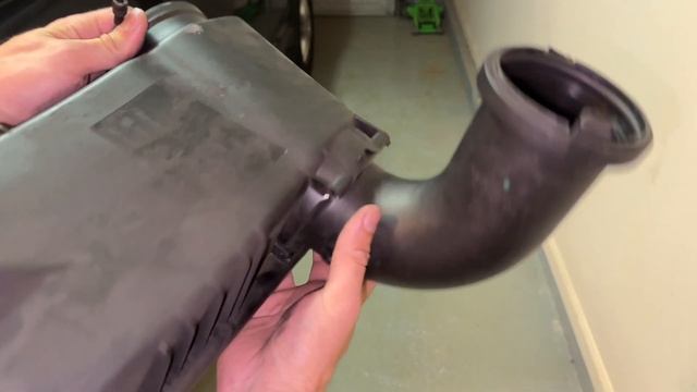 Broken Air Intake Hose Repair | Porsche Cayenne (955, 957) (2003 - 2010) (9PA) VR6 3.6L Base Model смотреть онлайн