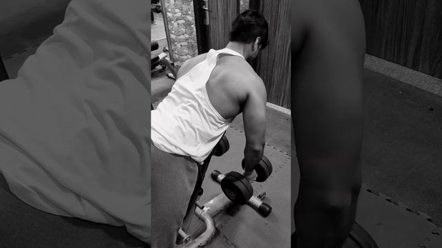 How to show back Muscles with Dumbbell Press Back Fitness Training Exercise #reels #youtube #video смотреть онлайн