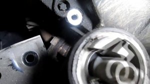 Замена передней опоры двигателя Опель Астра G