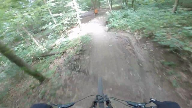 DH-RAW #2: First Time Riding a Bike Park! (Malinô Brdo) смотреть онлайн