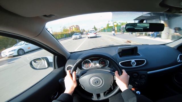 Renault Clio III (2010) - POV Quite Drive [4K] смотреть онлайн