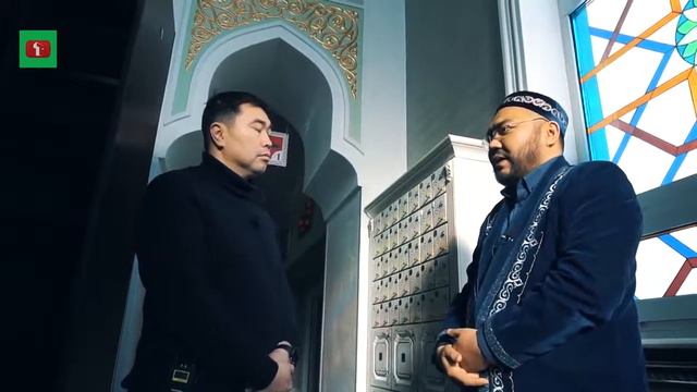 Танирберген Бердонгар в Республиканской мечети смотреть онлайн