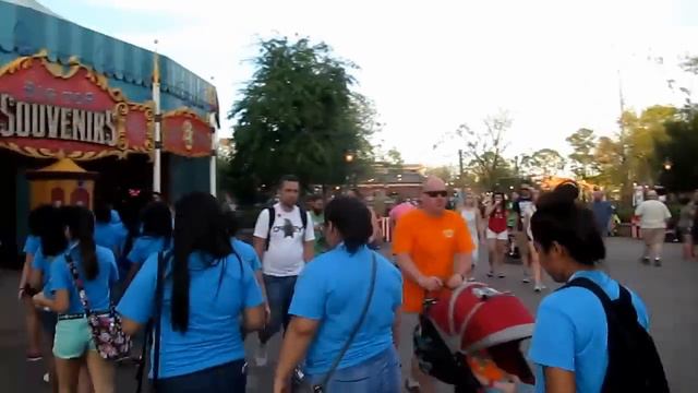 DISNEY WORLD MAGIC KINGDOM смотреть онлайн