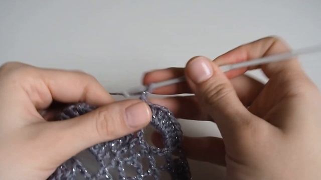 Красивая шаль веерочками. Ажурная шаль крючком