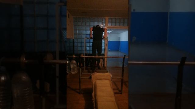 Задание от Зеленой Свечи - Отжимания на брусьях 7. Не выполнено смотреть онлайн