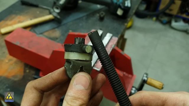 СТАНОЧНЫЕ ТИСКИ своими руками / Making The VISE DIY [Plans]