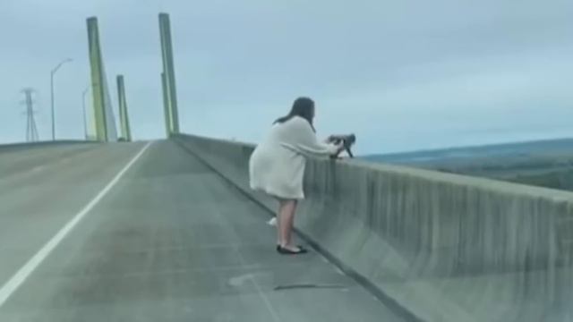 На Скрытые Камеры Наблюдения Попало ТАКОЕ, Что Нужно Обязательно Увидеть! смотреть онлайн