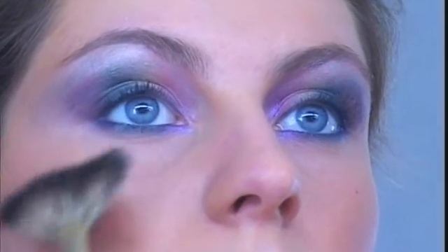 Центр Нера Вечерний макияж