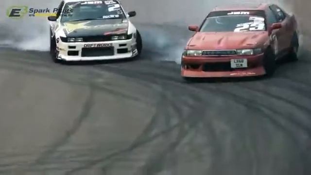 Nissan PS13 VS Toyota Cresta смотреть онлайн