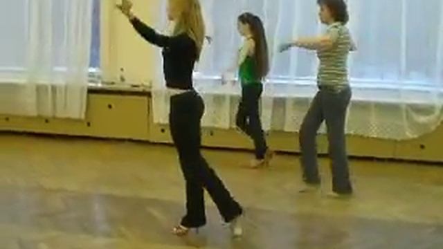 Румба, учимся ходить :).AVI смотреть онлайн