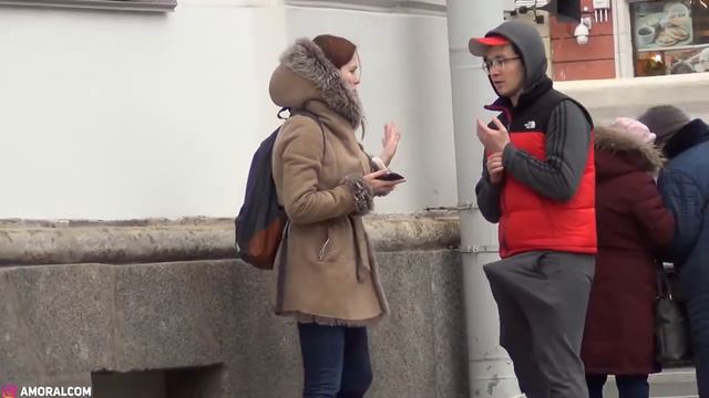 ПРАНК НАД ДЕВУШКАМИ СУПЕР ПРАНК смотреть онлайн
