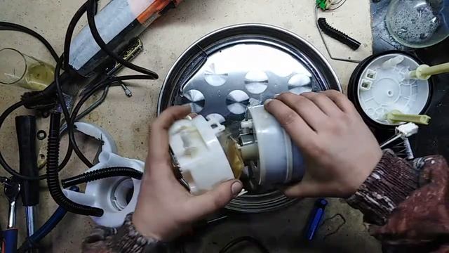 Замена топливного фильтра Nissan Qashqai+2 смотреть онлайн