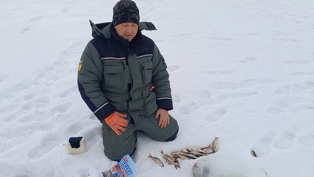 озеро Иртяш. рыбалка 24.12.22. коротко о главном. смотреть онлайн
