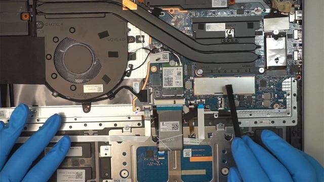 Lenovo Yoga 7 16irl8 Battery and SSD Replacement смотреть онлайн