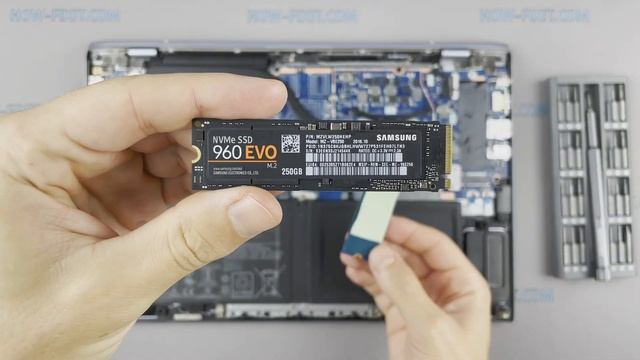 Asus Zenbook 14 UX431 How to install M2 SSD смотреть онлайн
