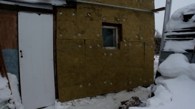 Металлосайдинг своими руками. Часть 2 Монтаж утеплителя смотреть онлайн