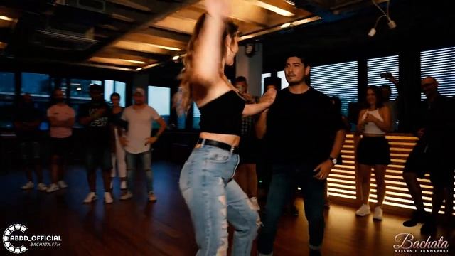 Alejandro y Evelyn Bachata Demo ( Prince Royce - Handcuffs ) Bachata Weekend Frankfurt Festival 202 смотреть онлайн
