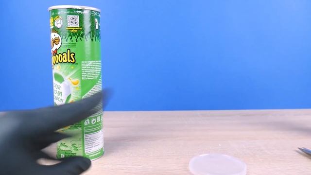 6 ИНТЕРЕСНЫХ И КРУТЫХ ЛАЙФХАКОВ С ЧИПСАМИ ПРИНГЛС своими руками! 6 Pringles Lifehacks! смотреть онлайн