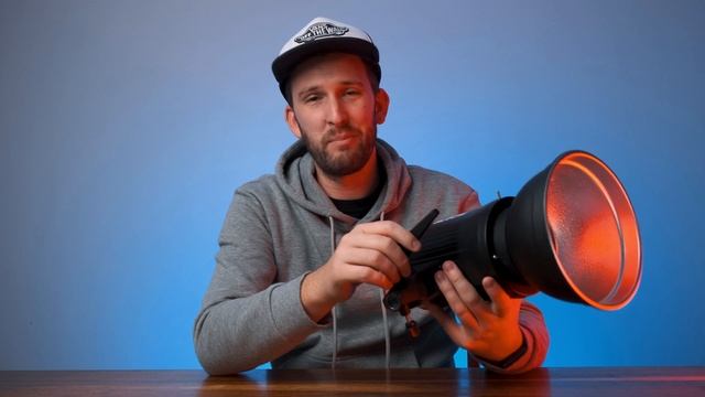 Godox SL60W Review: Is It A Good Video Light? смотреть онлайн