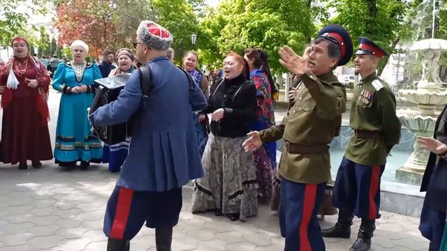 Под окном широким смотреть онлайн
