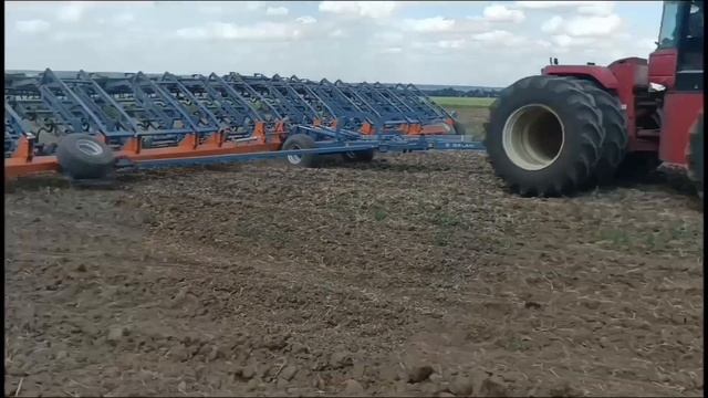 Предпосевной культиватор Орлан 16м. В поле. смотреть онлайн