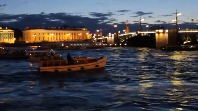 Аншалг на Неве (в ожидании развода мостов) смотреть онлайн