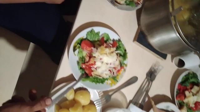 06.07.2022 салат цезарь + молодая кортошка