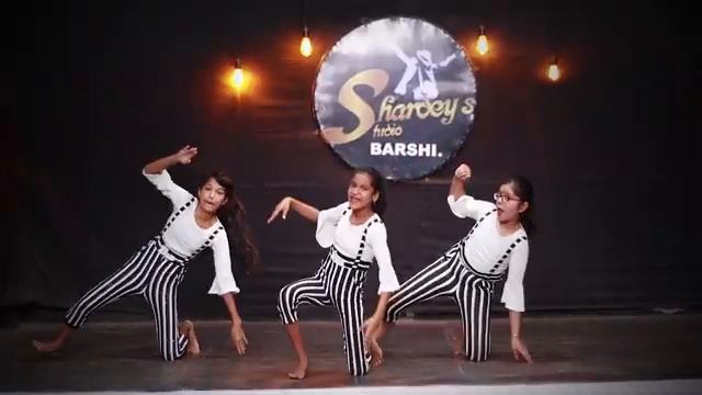 Garmi Song Dance Cover| Street Dance 3D| Best Dance For Beginners| Easy & Advance Dance Steps| Trio смотреть онлайн