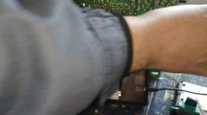 Сравнение ESR метров. Мастер кит NM8032 и транзистор тестер LCR-T4. Зачем платить больше?