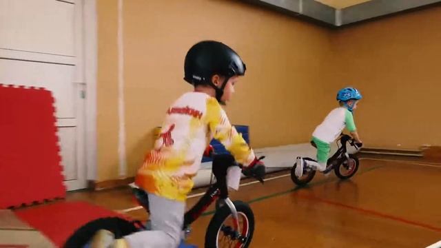 2017й год с клубом беговелов Молния (СПб). GoPro+G7X смотреть онлайн