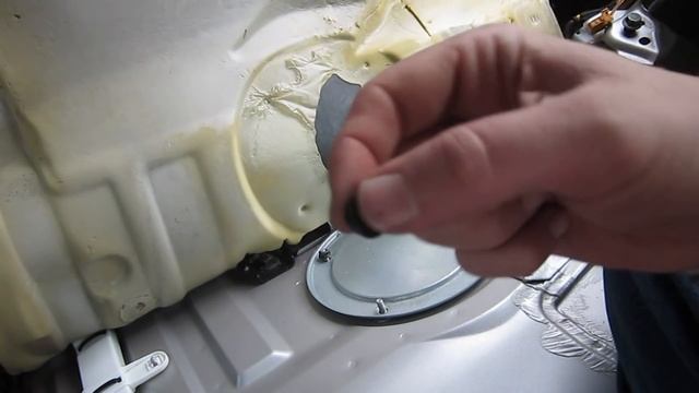 Volvo XC70: How to Fix Fuel Leak смотреть онлайн