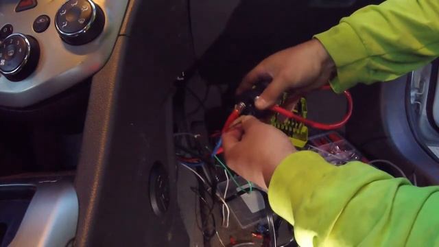 Installing an ELECTRICAL OUTLET in a CAR Part 2 смотреть онлайн