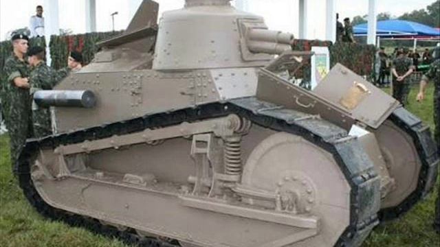 Tanques Eternos do Exército Brasileiro Renault F 17 . смотреть онлайн