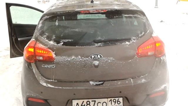 KIA Cee'd JD 2013 не работает фара смотреть онлайн