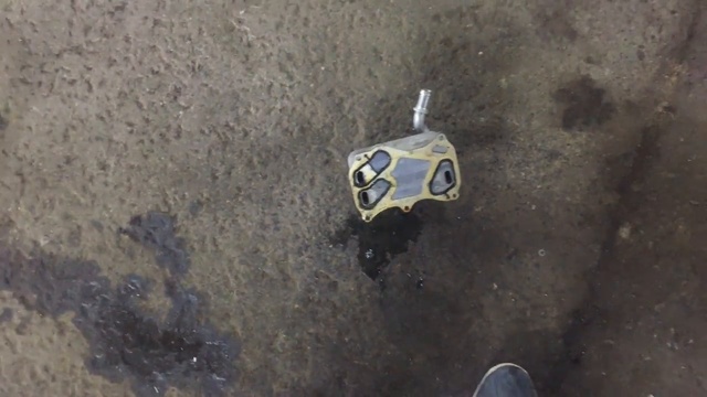 масляный радиатор Мерседес M276 A2761880001