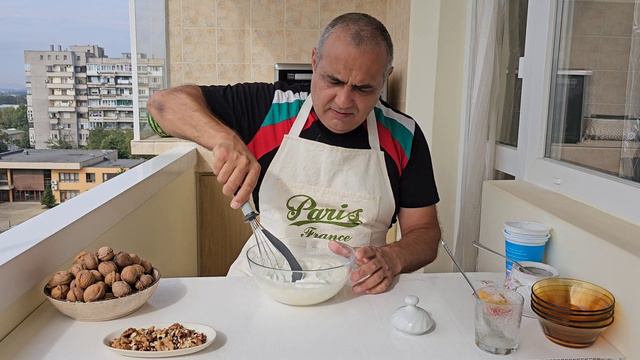 Десерт - желирано кисело мляко с орехи! Чудесен и подходящ за малки и големи! Бърз и лесен! смотреть онлайн
