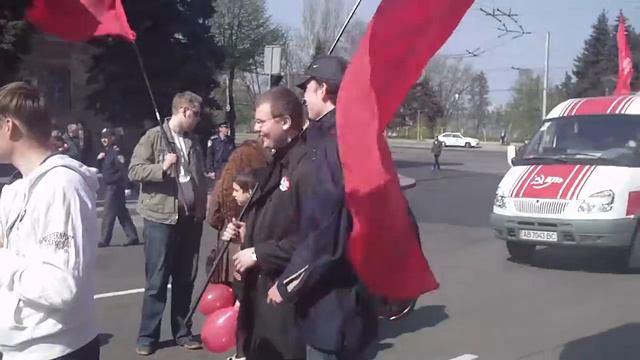 Первомайское шествие коммунистов в Запорожье смотреть онлайн
